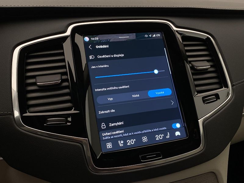 Volvo XC90 B5 AWD BRIGHT PLUS AUT CZ 7m - fotka 50 z 62