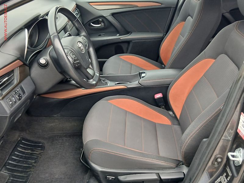 Toyota Avensis (2016) 2.0 D-4D, ČR, Trend - fotka 9 z 24