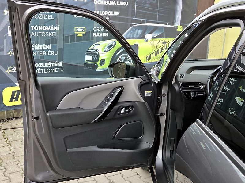 Citroën Grand C4 Picasso 1,5 bHDi 7m SERVISNÍ KNÍŽKA - fotka 50 z 52