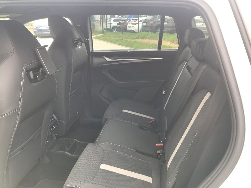 Škoda Kodiaq (2025) SPORTLINE 4X4 TD 142/2.0 A7A - fotka 15 z 27