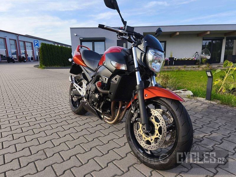 Suzuki GSR 600 (2008) - fotka 3 z 11
