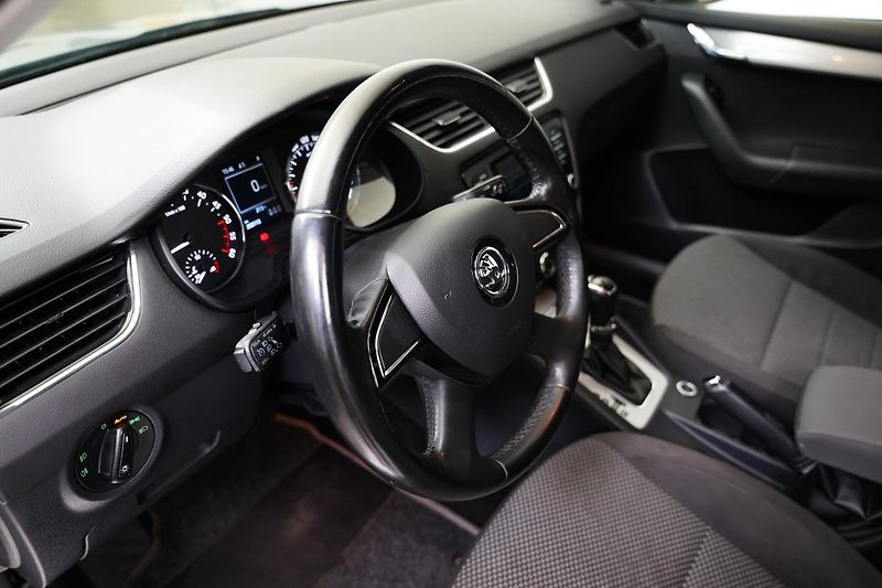 Škoda Octavia - fotka 14 z 23