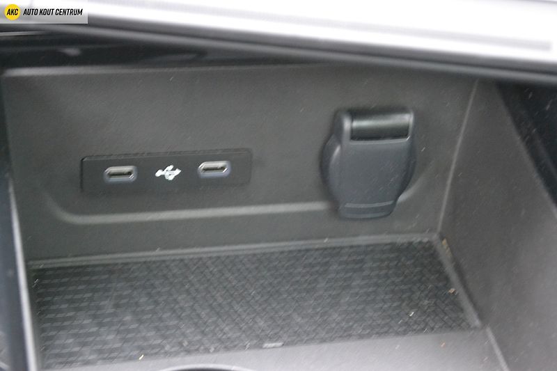 Renault Austral esprit Alpine full hybrid E-Te - fotka 40 z 78