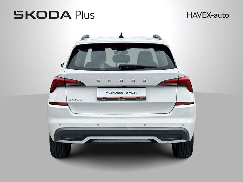 Škoda Kamiq (2023) 1.0 TSI Fresh - fotka 32 z 32