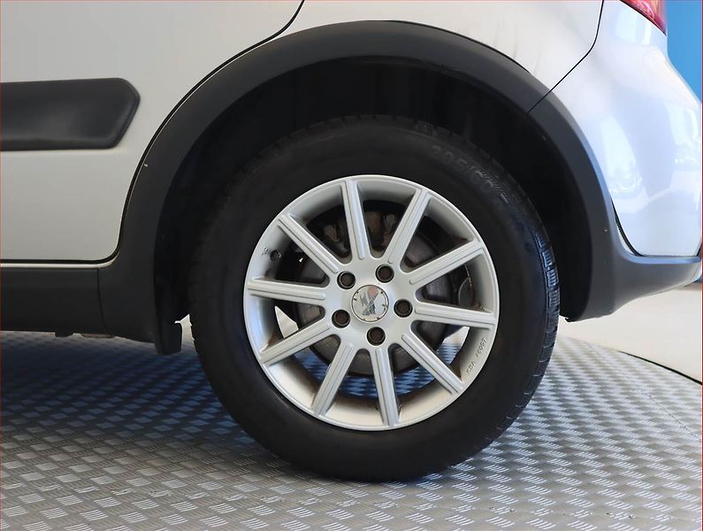 Suzuki SX4 (2010) 1.6 VVT, Serv.kniha, po STK - fotka 15 z 16