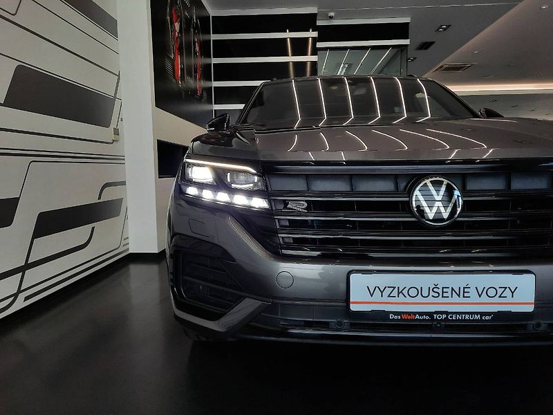 Volkswagen Touareg (2023) R-Line 3.0 TDI 4Motion Edition - fotka 33 z 35