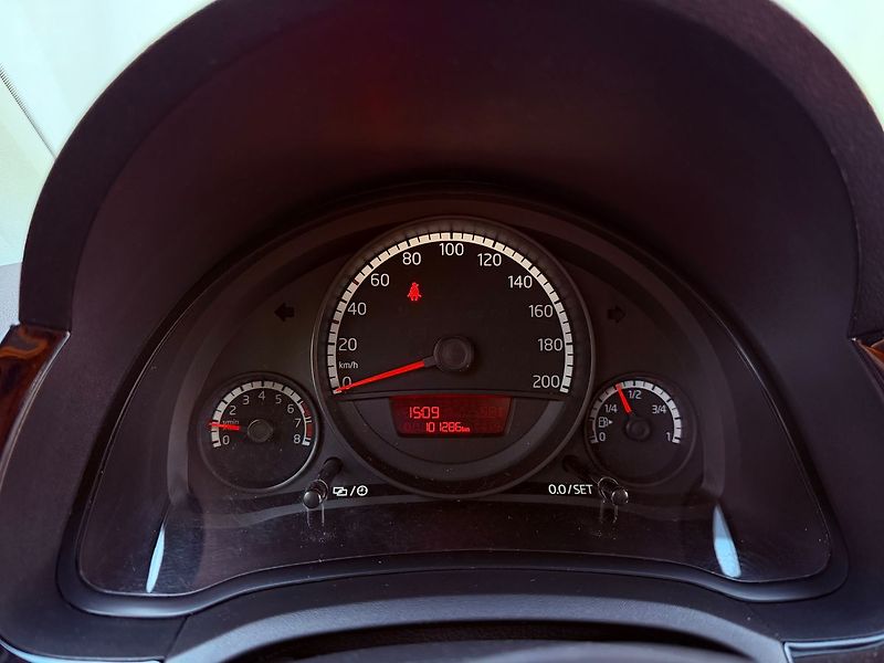 Volkswagen up! 1.0 MPi Move - fotka 14 z 18