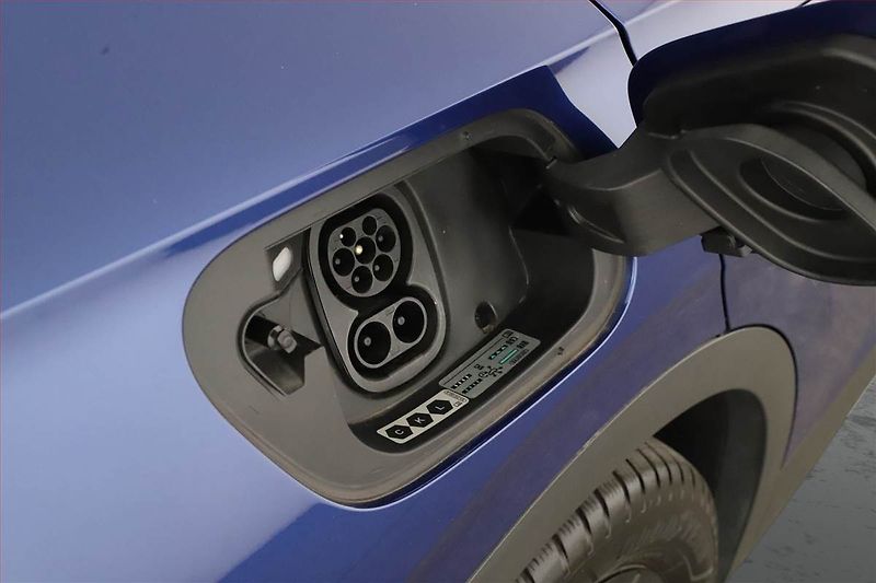 Volkswagen ID.4 (2022) Pro Perf. (82 kWh), SoH 95% - fotka 13 z 17