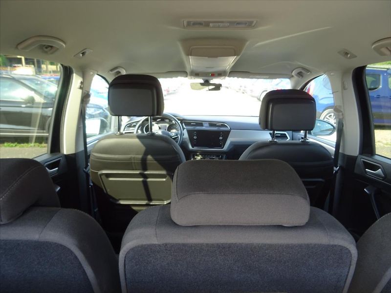 Volkswagen Touran 2,0 TDi 110 kW DSG - fotka 17 z 34