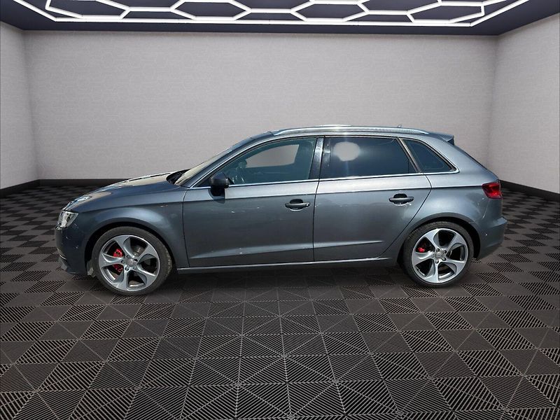 Audi A3 (2013) 2.0Tdi 110kw - fotka 4 z 40
