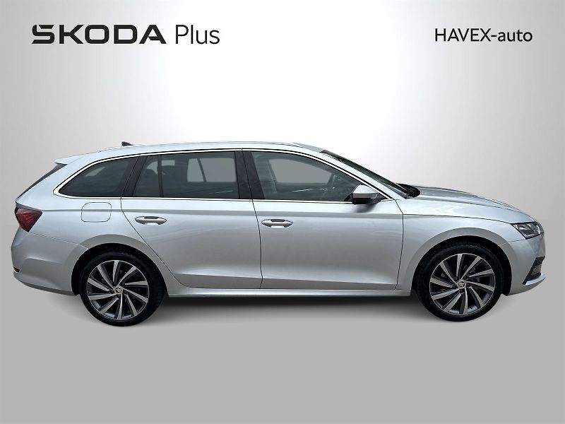 Škoda Octavia (2023) Combi 1.5 TSI M-HEV DSG Style - fotka 31 z 32