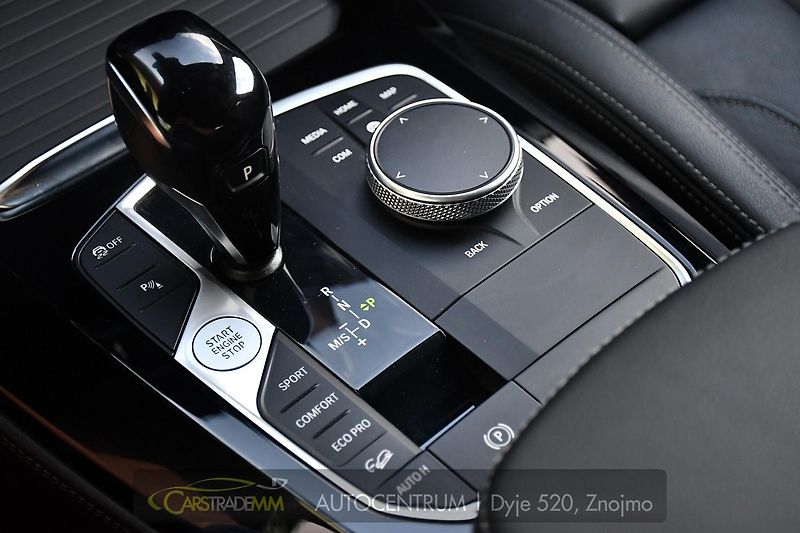 BMW X4 xD30d M-SPORT NTOP TAŽNÉ ČR 1M - fotka 33 z 54