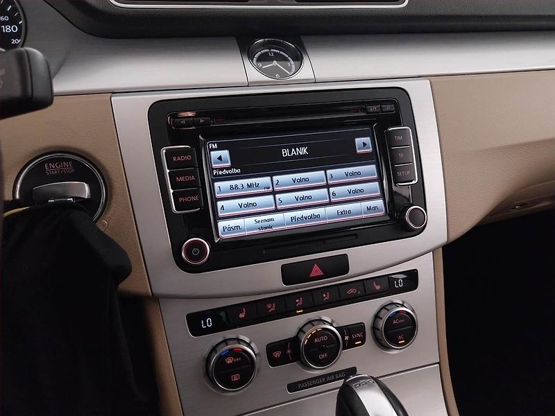 Volkswagen CC (2012) Comfortline 2.0 TDI, Automat - fotka 12 z 28