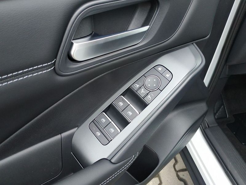 Nissan Qashqai E-POWER AT, 2WD, ZADÁNO - fotka 9 z 29