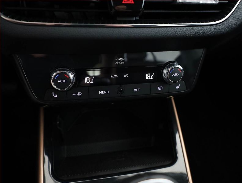 Škoda Fabia (2021) Style Plus 1.0 TSI, Serv.kniha - fotka 10 z 16