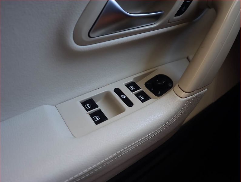 Volkswagen Passat CC (2012) 2.0 TDI, Automat, Xenony - fotka 16 z 19