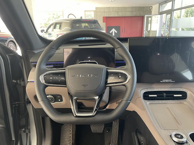 Chery Tiggo 8 PHEV (2026) 1,5T Unique FWD - fotka 21 z 52