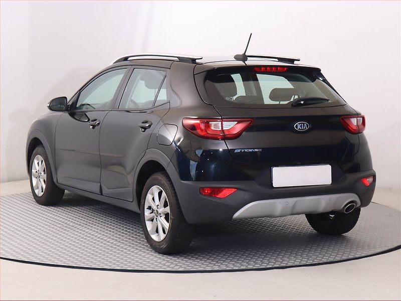 Kia Stonic (2018) 1.25 CVVT, Xenony, Tempomat - fotka 4 z 18