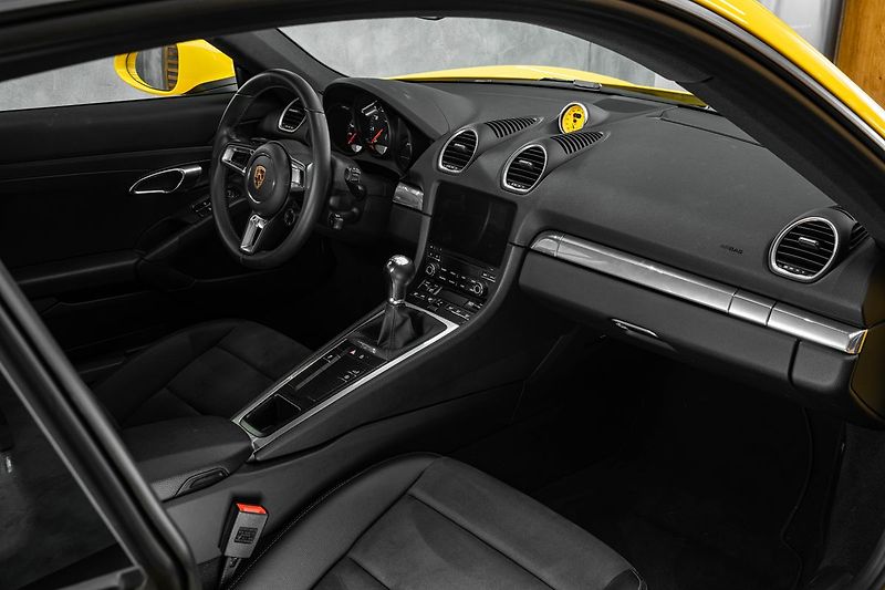 Porsche Cayman - fotka 15 z 20