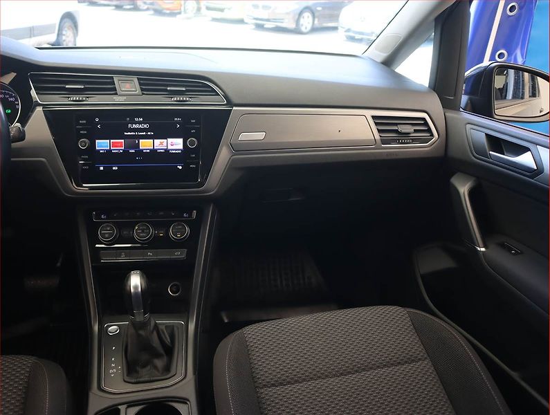 Volkswagen Touran (2019) Comfortline 1.5 TSI, Automat - fotka 8 z 20