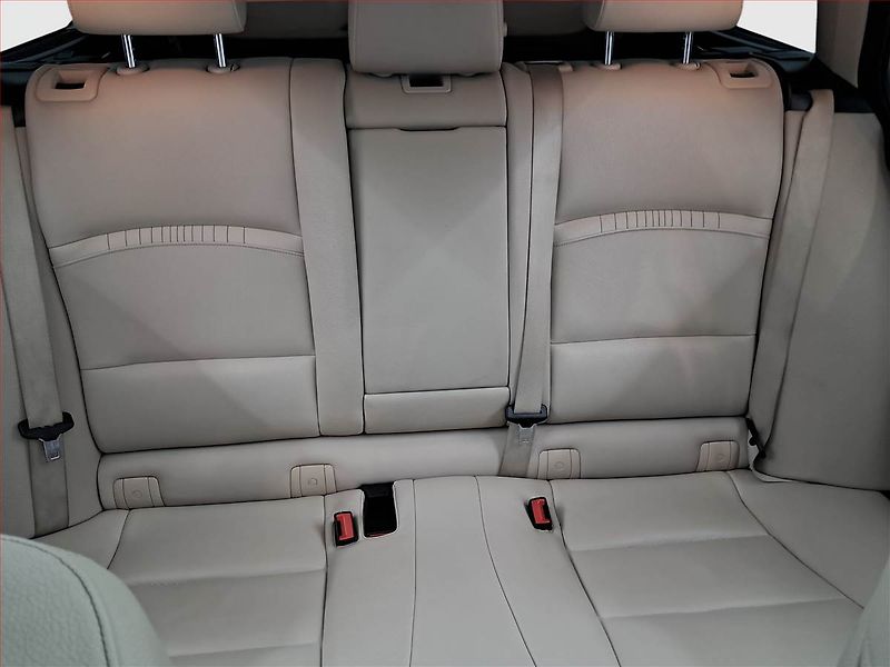 BMW Řada 5 (2015) 535i, Kůže, Navi, Bi-Xenony - fotka 10 z 22