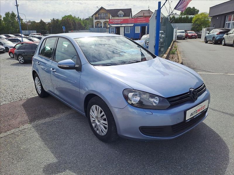 Volkswagen Golf 1,4 MPI KLIMA - fotka 2 z 14