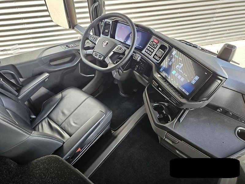 Scania (2024) R 560 8x4 tahač 180t EURO 6 - fotka 17 z 21