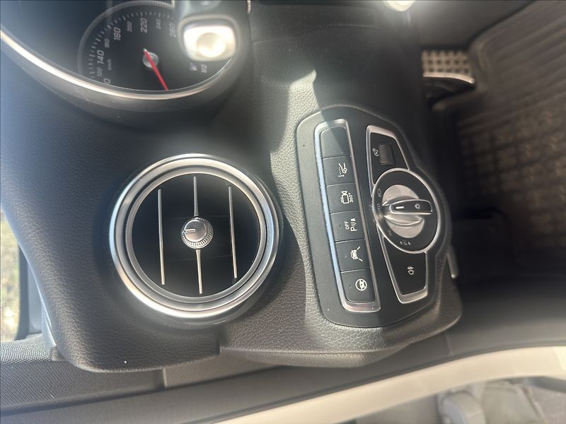Mercedes-Benz GLC 3,0 350d 4M kupé - fotka 9 z 14
