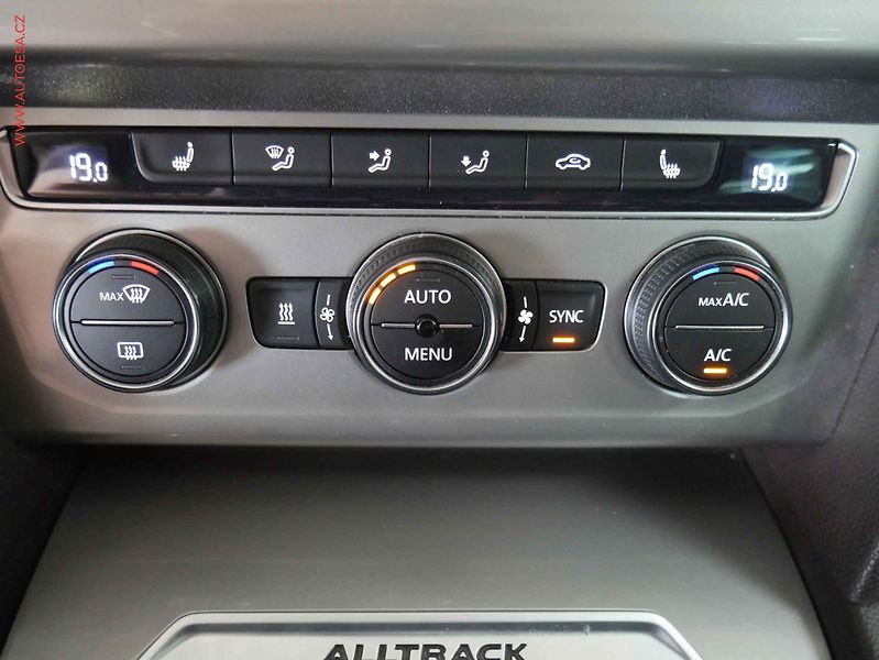 Volkswagen Passat (2016) 2.0TDi 4x4, ČR, Alltrack - fotka 17 z 24