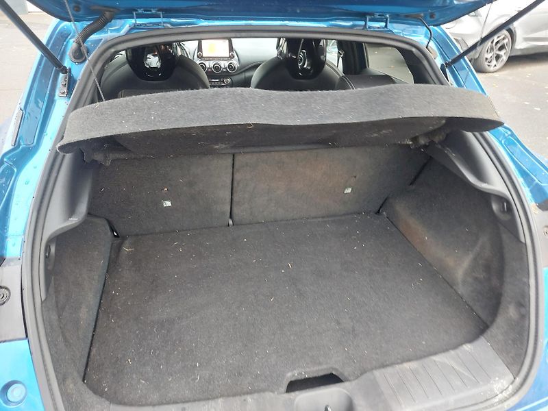 Nissan Juke (2022) 1.6Hybrid Tekna - fotka 19 z 28
