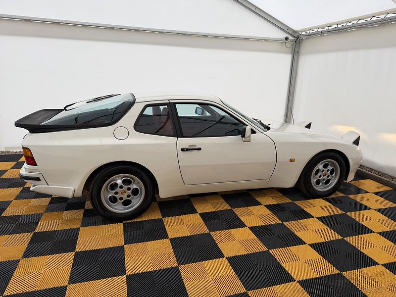 Porsche 944 - fotka 7 z 47