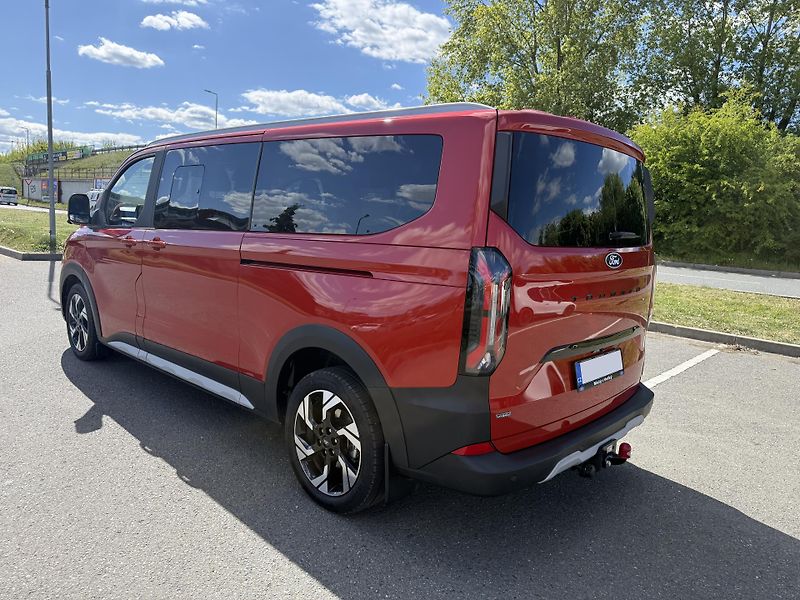 Ford Tourneo Custom (2025)  2,5 PHEV 171 kW Active L2 - fotka 3 z 7