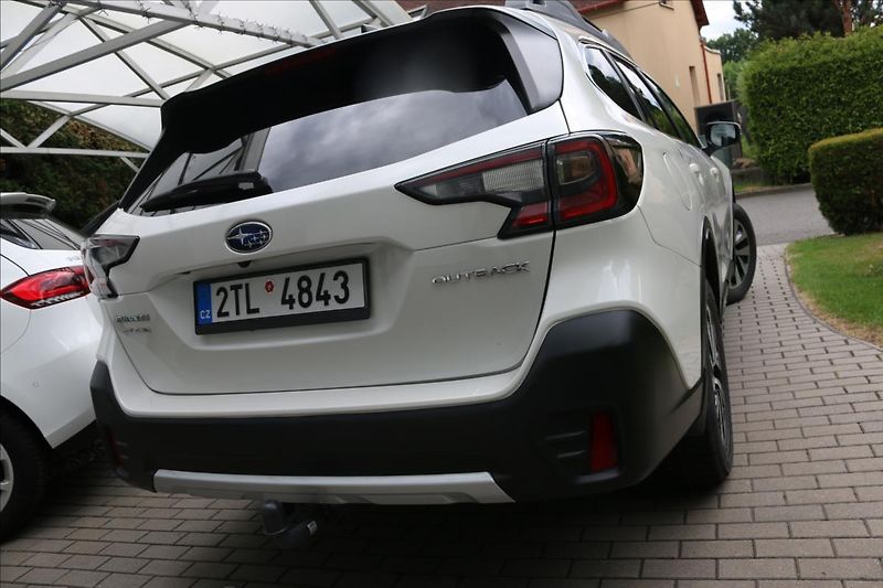 Subaru Outback 2,5 129KW, AWD , DSG - fotka 8 z 59
