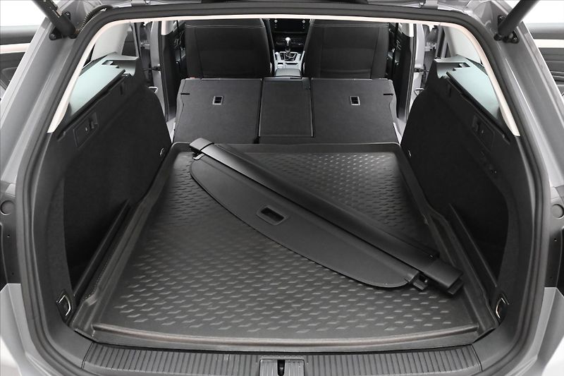 Volkswagen Passat 2,0 TDI 110 kW DSG Elegance Zá - fotka 11 z 33