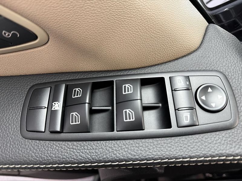 Mercedes-Benz Třídy R CDI 4MATIC LONG, KEYLESS, TAŽN - fotka 18 z 22
