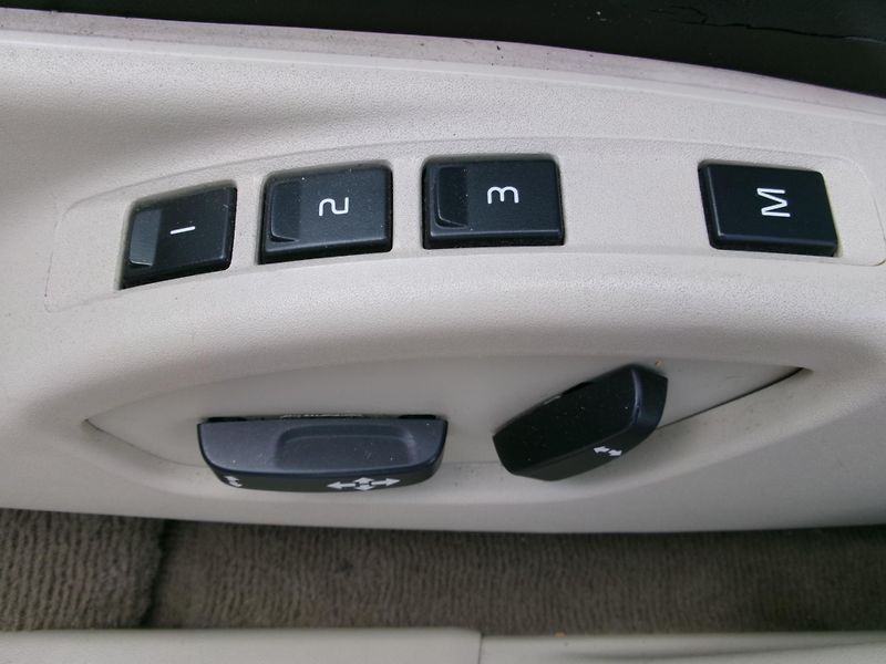 Volvo XC60 (2012) 2,4 D5 SUMMUM 169kW AC NAVI - fotka 32 z 37