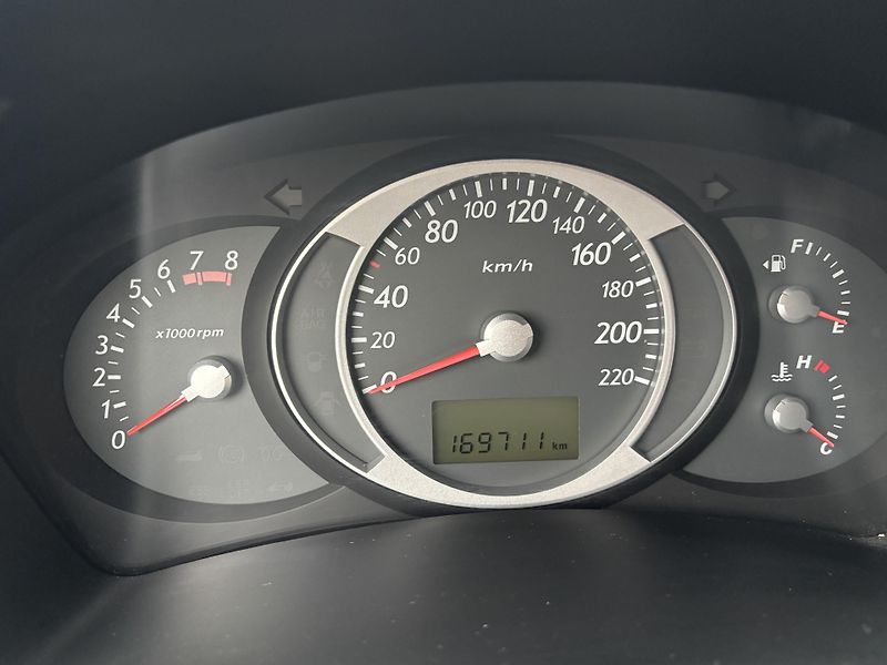 Hyundai Tucson (2006) 2.0 i 4x4 tažné - fotka 17 z 17