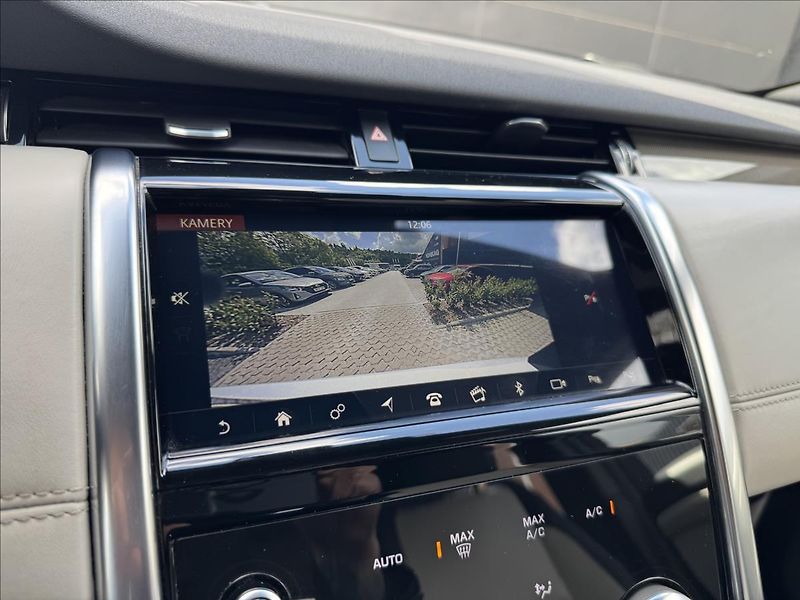 Land Rover Discovery Sport 2,0 D180 R-Dynamic HSE ČR DPH - fotka 23 z 39