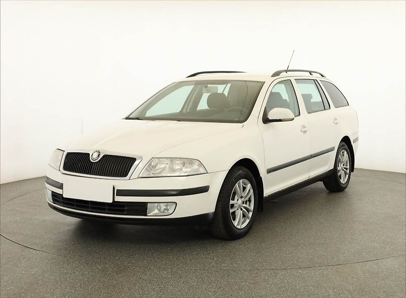 Škoda Octavia (2008) 1.9 TDI, Serv.kniha, po STK - fotka 2 z 12