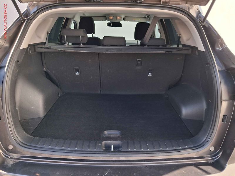 Hyundai Tucson (2019) 1.6 T-GDi 4x4, ČR, LED, navi - fotka 7 z 19