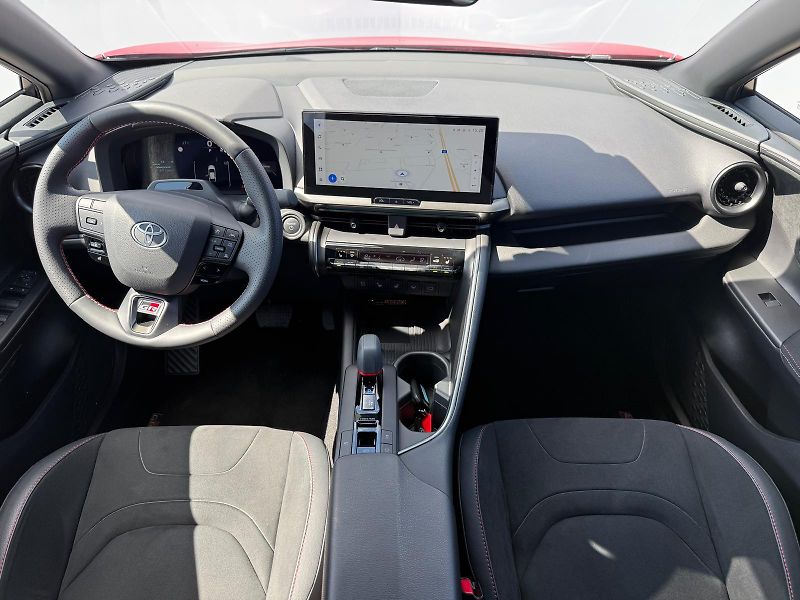 Toyota C-HR 2,0 HEV e-CVT GR Sport - fotka 5 z 30