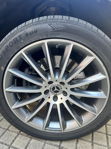 Mercedes-Benz GLS (2018) - fotka 7 z 22