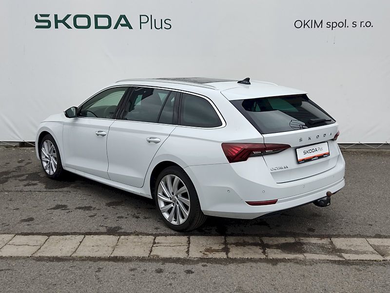 Škoda Octavia (2023) Combi Style Comfort 2,0 Tdi 11 - fotka 37 z 42