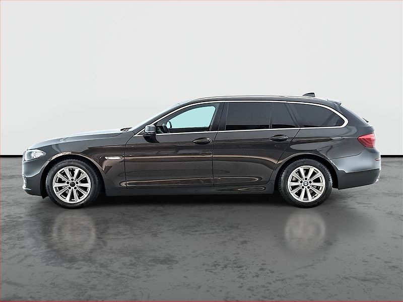 BMW Řada 5 (2015) 520d, Automat, Tempomat - fotka 3 z 24