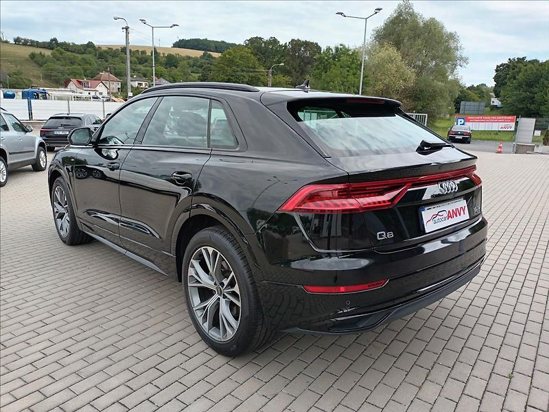Audi Q8 3,0 TDI,210KW,S-line,1MAJ,LED, - fotka 7 z 37