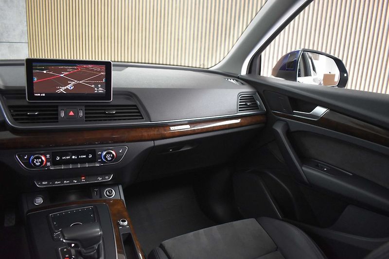 Audi Q5 40 TDI 4x4*AIR*TAŽNÉ*KAMERA360 - fotka 9 z 46