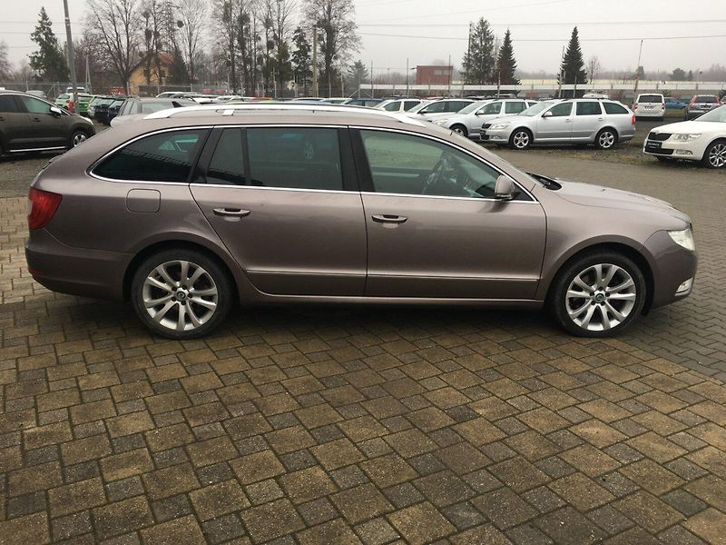 Škoda Superb (2011) II 2.0 TDi 4X4 125 kW - fotka 3 z 34
