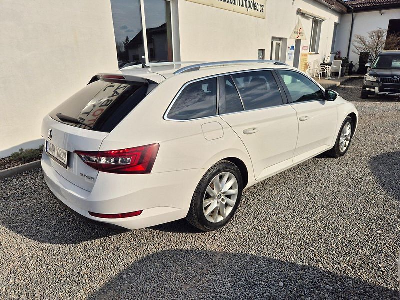 Škoda Superb (2017) 2.0 TDI Navi,Xenony,TOP - fotka 4 z 42