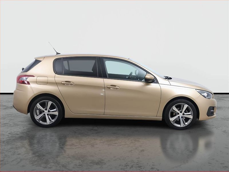 Peugeot 308 (2018) 1.2 PureTech, Serv.kniha - fotka 6 z 14