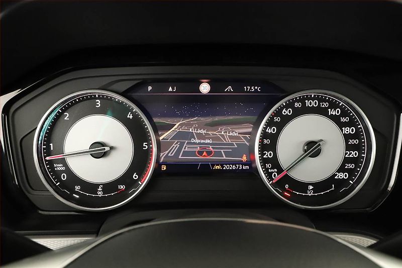 Volkswagen Touareg (2020) 3.0 TDI - fotka 10 z 21